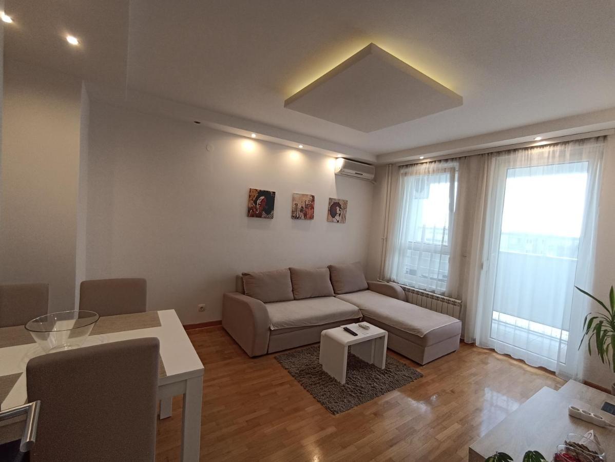 Apartment Tifani Belville Belgrado Buitenkant foto